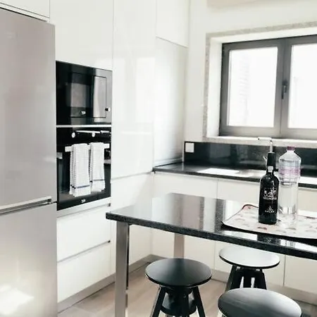 Vale Do Mar House * Эшпинью